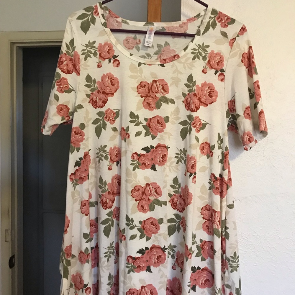 Lularoe Perfect T